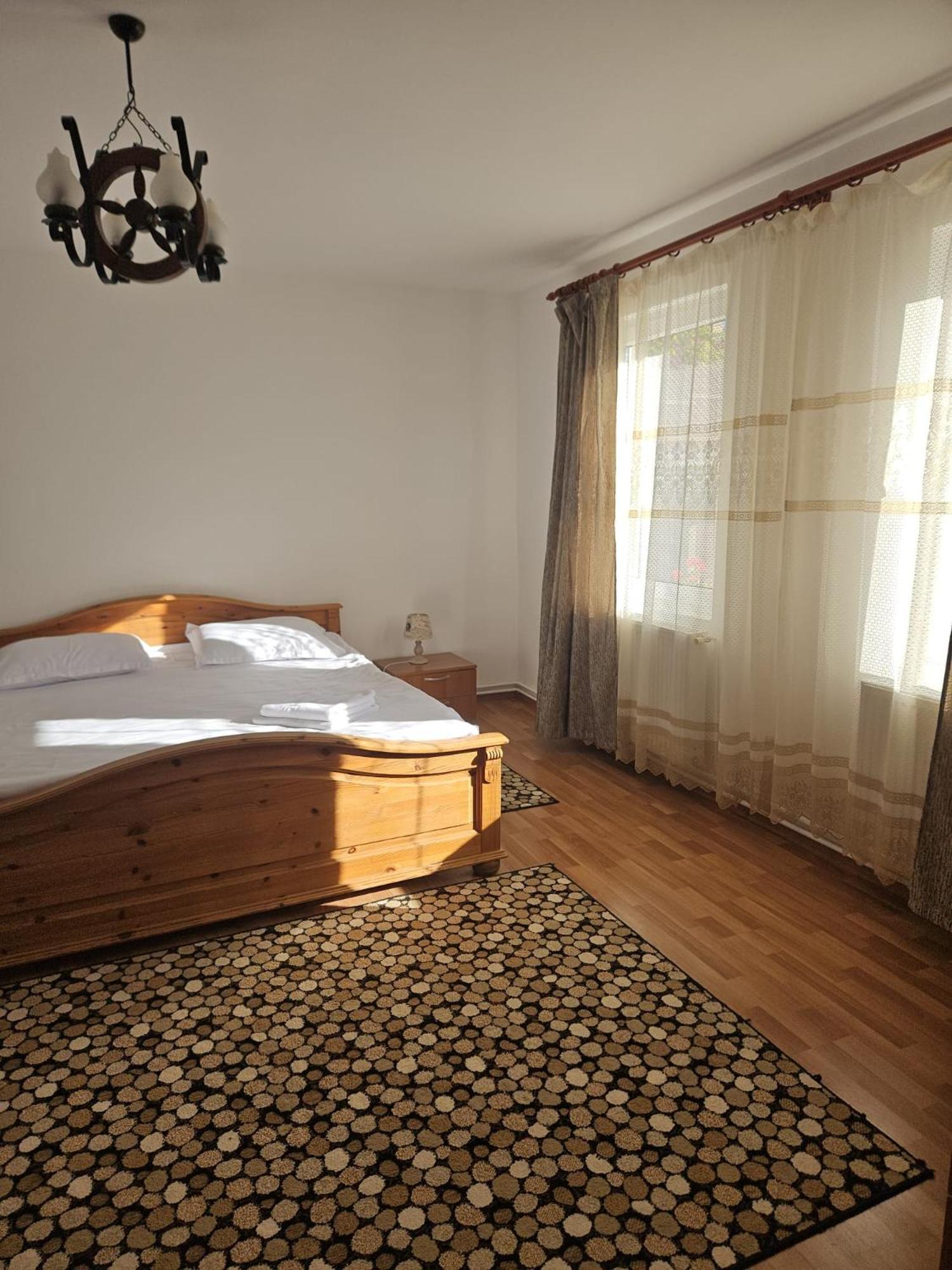 Casa Stely Hotel Rîşnov Buitenkant foto